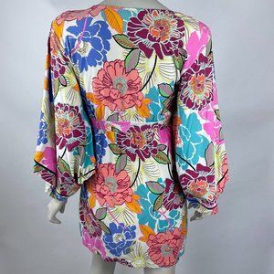Trina Turk Floral Tunic Swimsuit Cover Up Stretch 3/4 Sleeve Lace‎ Up V-neck